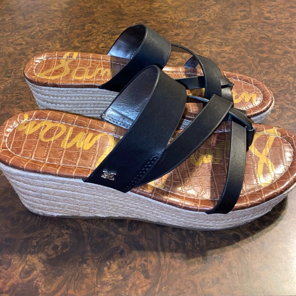Sam Edelman wedge sandal in in black - size 10 - Picture 6 of 8